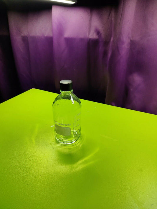 One pack of 10 pre-owned 500mL Laboratory grade autoclavable media bottles. The print on bottles may have some slight fading, but there are absolutely no chips or significant scratches.
Autoclavabl